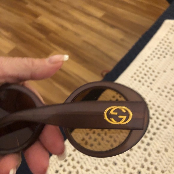 Authentic Vintage GUCCI 2410 Sunglasses - Brown - Picture 5 of 8